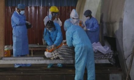 La India Registra 4.000 Muertes Por Coronavirus Por Tercer Día Consecutivo