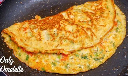 Oats Omelette | Weight Loss Food | Healthy Breakfast Recipe | Oats Omlet Recipe