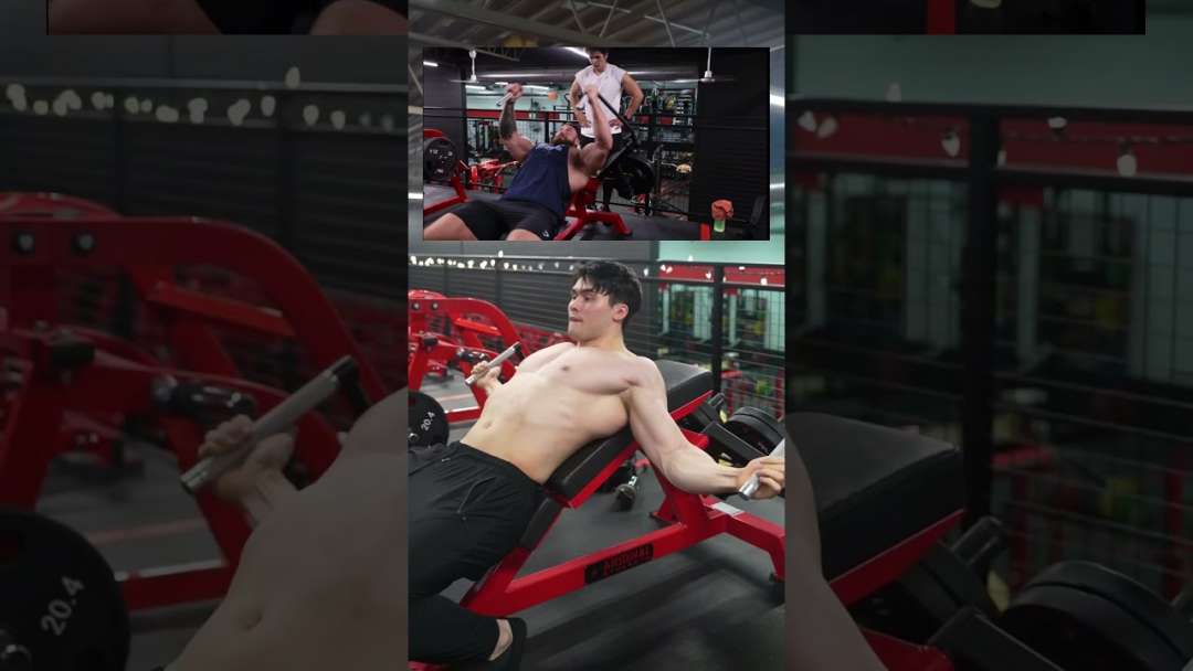 “Isn’t That The Same Gym As CBUM & Will Tenn?”🤔 #shorts
