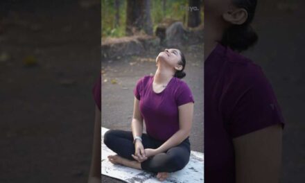Face Yoga For GLOWING SKIN #Shorts
