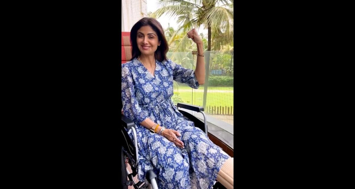 #shilpashetty Is A True Inspiration. 🙌🏼 #yoga #fitness