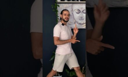 Fortalece Tu Espalda Sin Arcos! 👏🏻🤩 #yogashorts #yogatips #yogatutorial #yogayoutube #yoga