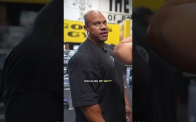 HUGE Shoulders With Phil Heath!