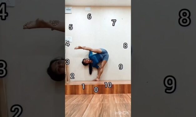 CLOCK YOGA CHALLENGE BY INDIAN GIRL🔥😲||#yoga #shorts #flexibility #trending