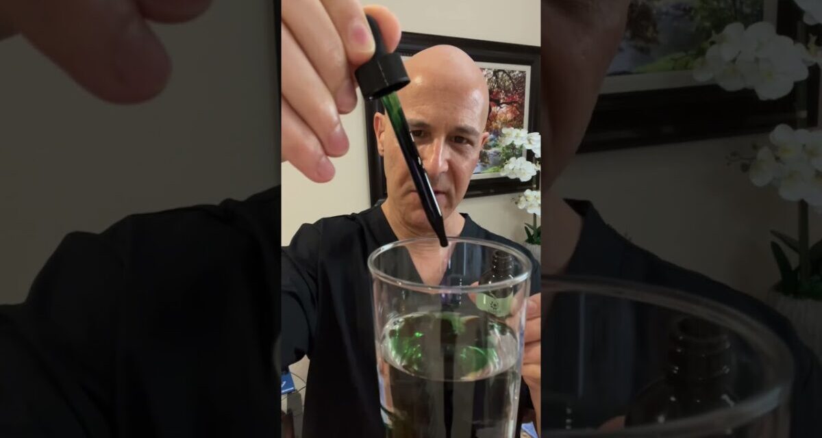 Chlorophyll Detoxifies & Can Help In Weight Loss!  Dr. Mandell #chlorophyll