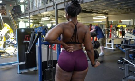 100lbs Weight Loss Journey: HEAVY BELT SQUATS For The WIN! NEW PR