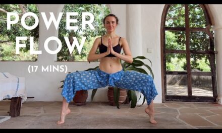 POWER YOGA FLOW | 17 Minute Full Body Workout For Strength & Flexibility
