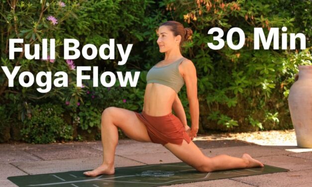 30 Min Full Body Yoga Flow | All Levels Vinyasa Yoga