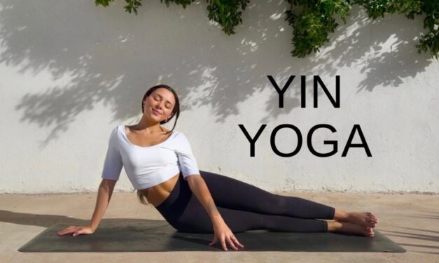 20 Minute Full Body Yin Yoga – Relax & Let Go Of Stress